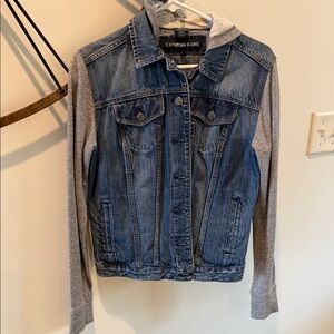Women’s cute Express Jean Jacket with sweatshirt material sleeves/hood